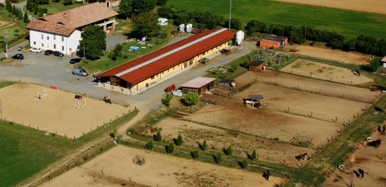 Vila Cascina Lunguria Francavilla Bisio Exteriér fotografie